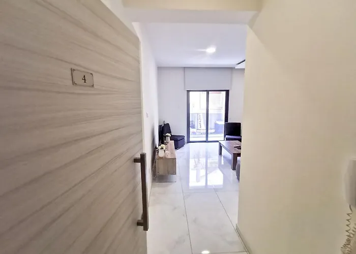 The White Pearl Apartment *