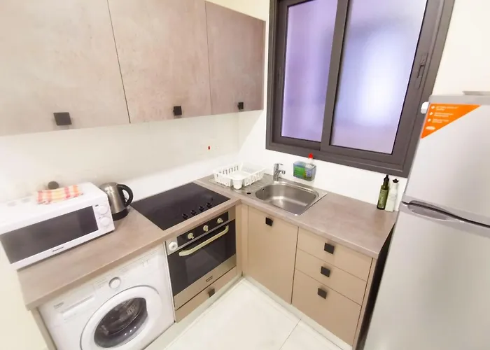 The White Pearl * Larnaka