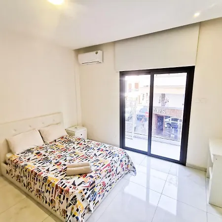 Apartament The White Pearl Larnaca